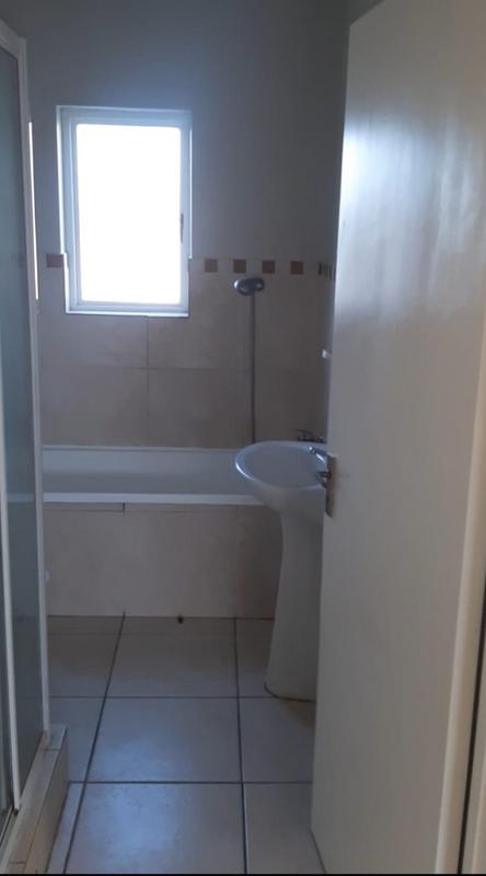 To Let 2 Bedroom Property for Rent in Parklands Western Cape